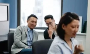 Sếp bắt đặt tên tiếng Anh nhưng nhân viên chỉ nói tiếng Việt Sếp bắt đặt tên tiếng Anh nhưng nhân viên chỉ nói tiếng Việt