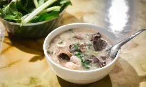 Cháo lòng vào top món cháo ngon nhất châu Á Cháo lòng vào top món cháo ngon nhất châu Á